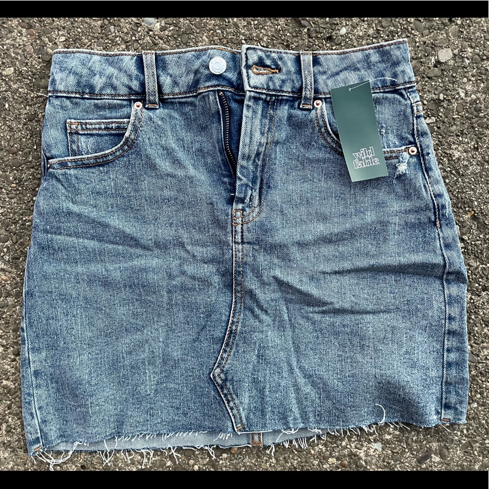 NEVER WORN - Jean Skirt
